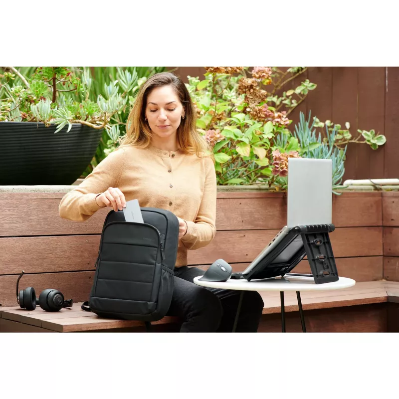 Kensington SmartFit Easy Riser EQ nešiojamojo kompiuterio aušinimo stovas, Nešiojamojo kompiuterio stovas, Juoda, Plastikas, 30.5 cm (12 colių), 43.2 cm (17 colių), 10 kg