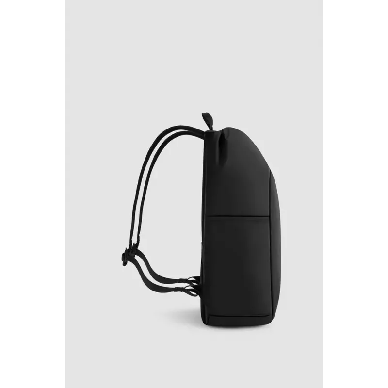 Kuprinė XDDESIGN P706.2801 Urban atspari vandeniui 20L, 15,6 colio nešiojamojo kompiuterio skyrius, Juoda