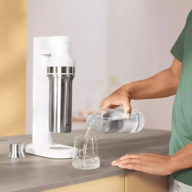 Sodos aparatas BRITA Carbonator 1046730 White — kompaktiškas stalviršio karbonizatorius su 2 buteliais (231×126×443 mm)