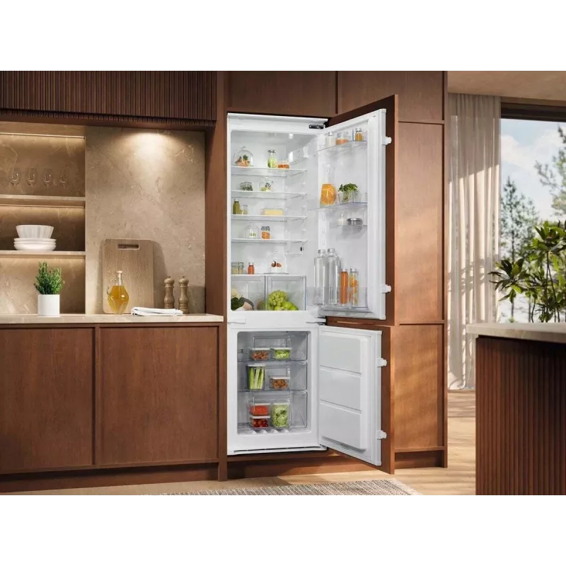 Įmontuojamas šaldytuvas Electrolux LNT6NE18S — 257 L, lietiminis valdymas, apačioje esantis šaldiklis, No Frost, baltas