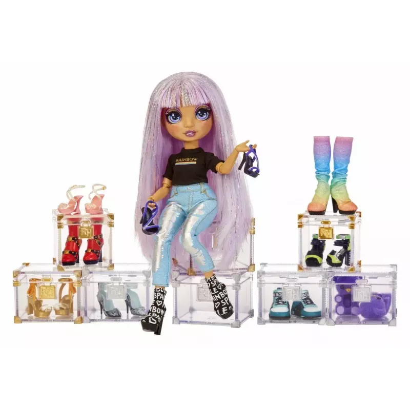 Demonstracinė pakuotė Mga Accessories Rainbow High bateliai, 27 vnt. — įvairūs lėlių batų aksesuarai