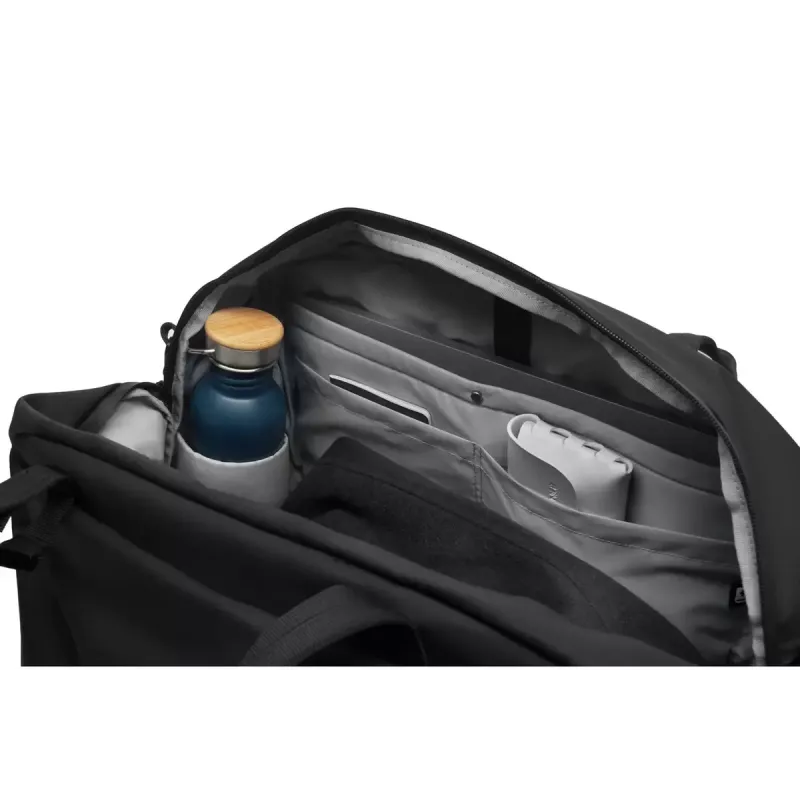 Duffle bag XDDESIGN P706.2901, vandeniui atsparus, 50×33×26 cm, 900 g, tinka iki 16 colių nešiojamam kompiuteriui, petnešėlė, atšvaitai