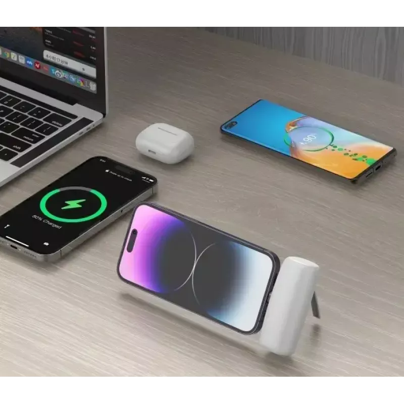 Nešiojama baterija Powerbank P5 PLUG-IN 5000mAh