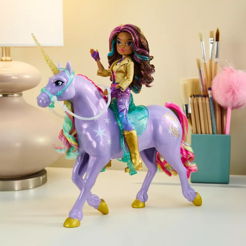 Spin Master Unicorn Academy Wildstar vienaragio figūrėlė 11 colių su permatomu balnu ir kamanomis, įvairiaspalvė, plastikinė, nuo 4 m.