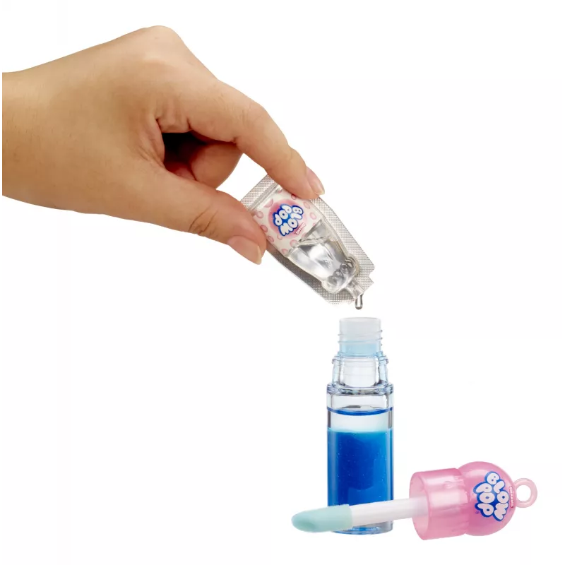 MGA Entertainment Yummiland Lip Gloss Doll- Licensed Sweets- Blue Raspberry Blow Pop