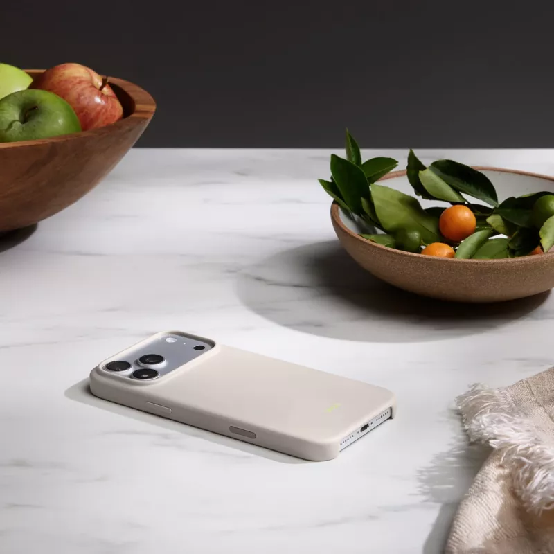 APPLE Beats iPhone 17 Pro Max – dėklas su MagSafe ir fotoaparato valdymu – Lime Stone