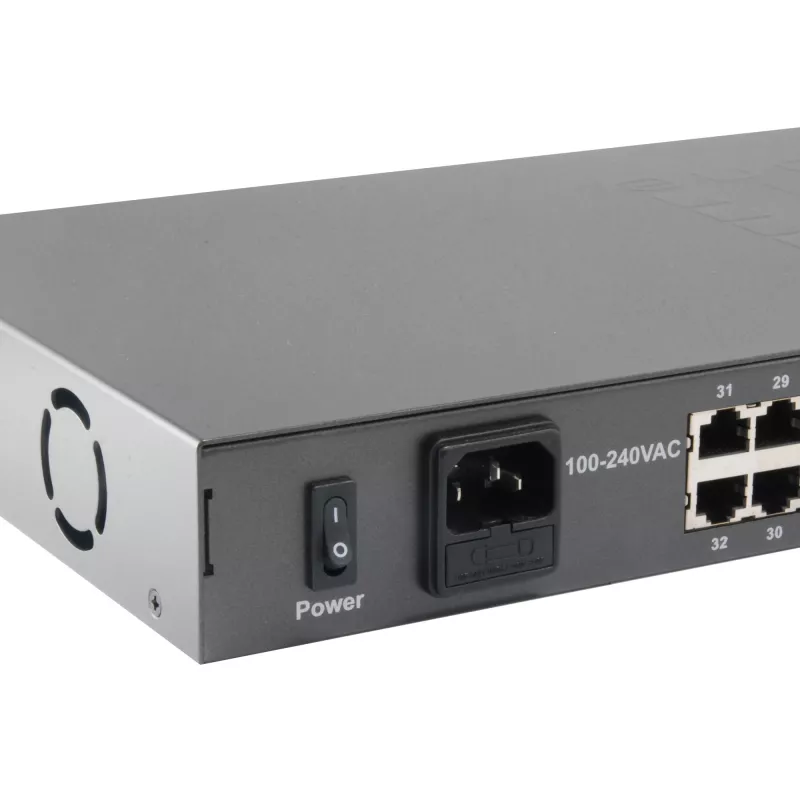 „LevelOne“ 34 prievadų greitojo eterneto PoE komutatorius, 802.3at/af PoE, 32 PoE išėjimai, 2 x Gigabit RJ45, 630 W