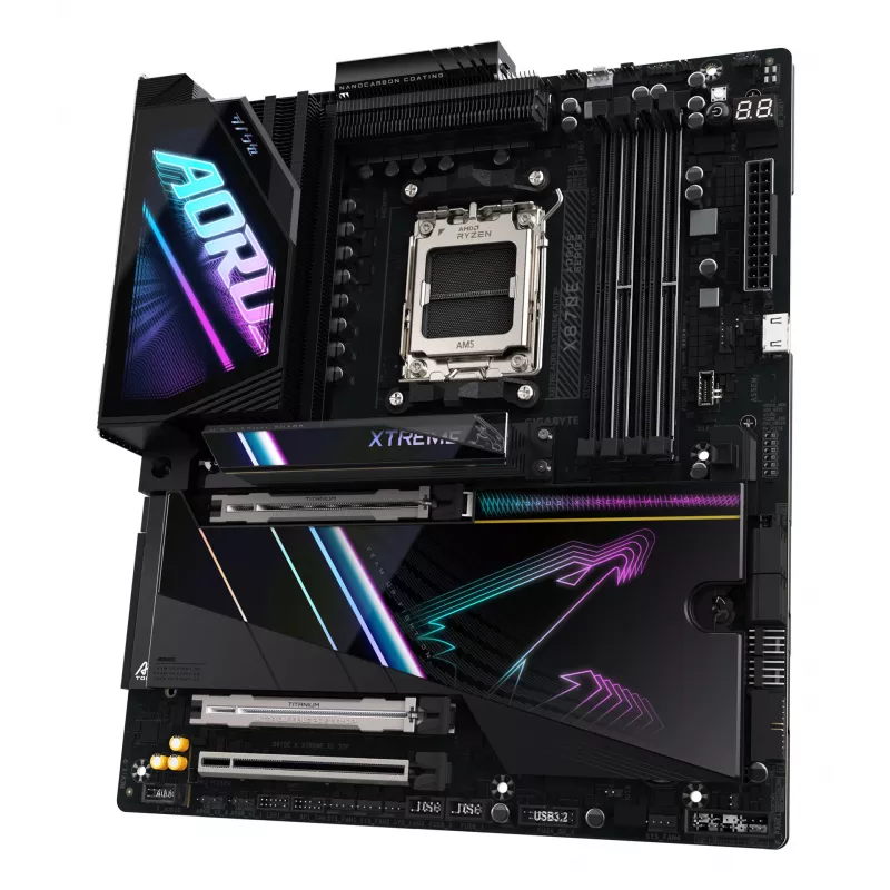 GIGABYTE X870E AORUS XTREME AI TOP pagrindinė plokštė – palaiko AMD Ryzen 9000 serijos procesorius, 18+2+2 fazių VRM, iki 8800MHz DDR5 (OC), 1xPCIe 5.0 M.2 + 3xPCIe 4.0 M.2, WI-FI 7, 10GbE LAN, USB 4