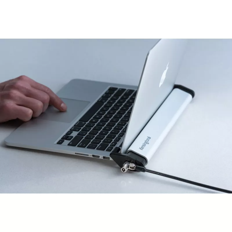 Kensington Laptop Locking Station 2.0 be užrakto, skirtas komplektuoti su pagrindinio rakto užraktais