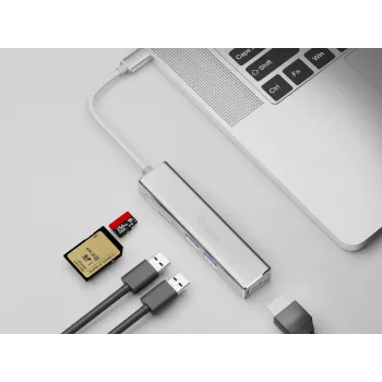 Equip USB-C 5 viename daugiafunkcis adapteris