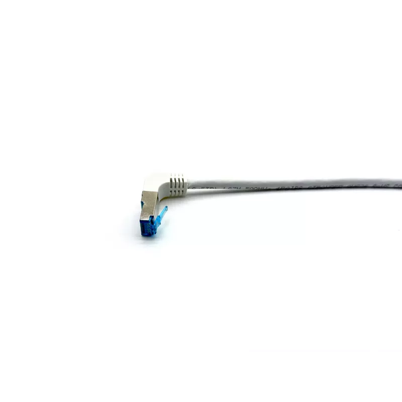 Equip Cat.6A S/FTP komutacinis kabelis, kampinė į tiesią jungtį, 3,0 m, baltas