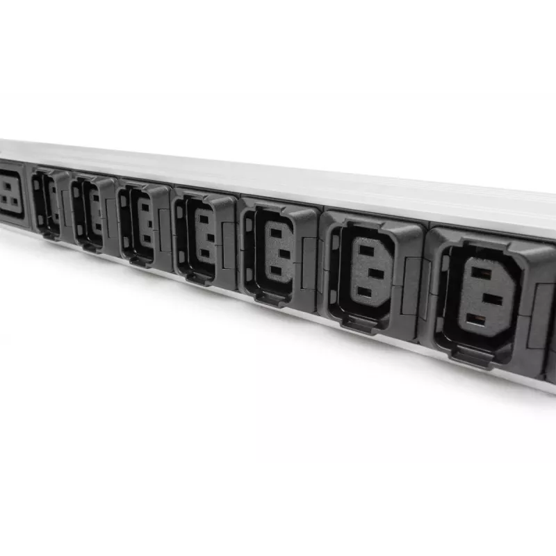 DIGITUS IT BASIC PDU. 3PH. 16A. 24 x C13. 3 x C19 Vertikalus. 3 m laidas. IEC309 3Ph-16A kištukas