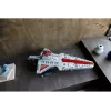 LEGO Star Wars Republic Venator Class Attack Cruiser 75367 — konstravimo rinkinys, 5 374 vnt., 320×1 090×540 mm, 2 minifigūrėlės, amžius 18+