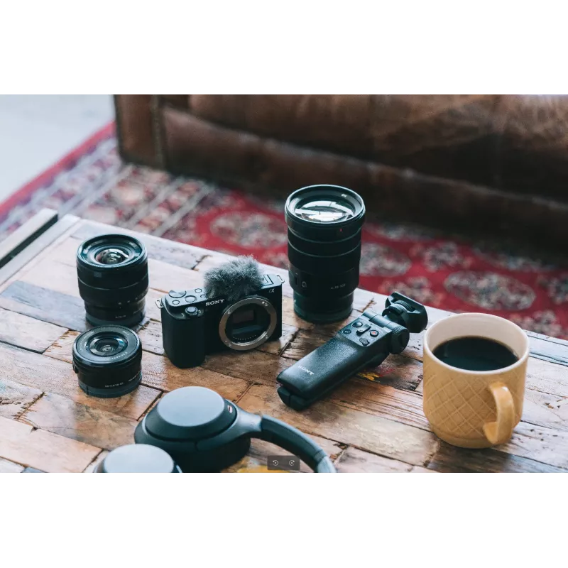 Sony α ZV-E10L MILC 24,2 MP CMOS 6000 x 4000 pikselių Juoda
