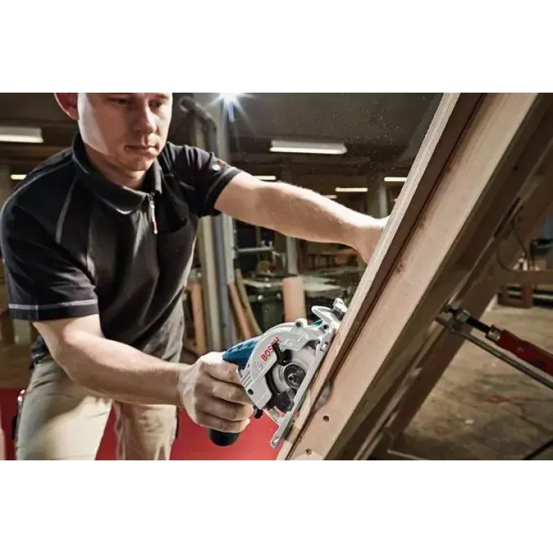 Bosch GKS 10.8 V-LI 8,5 cm juoda, mėlyna, metalinė 1400 aps./min.