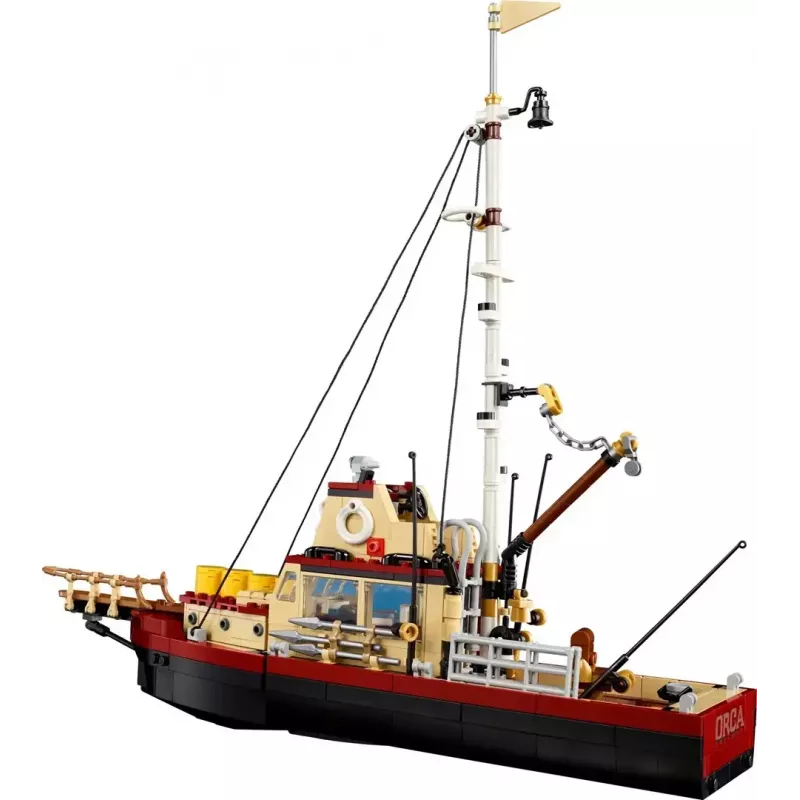 Konstruktorius LEGO Ideas 21350 Jaws rinkinys — 1497 dalys, 3 minifigūrėlės, valtis ir legendinis ryklys, rekomenduojamas amžius 18+