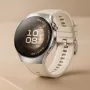 Išmanusis laikrodis HUAWEI WATCH 5 — apvalus 42 mm nerūdijančio plieno korpusas, 1,38 colio AMOLED, GPS, Bluetooth, 540 mAh baterija, smėlio spalvos korpusas su baltu dirželiu