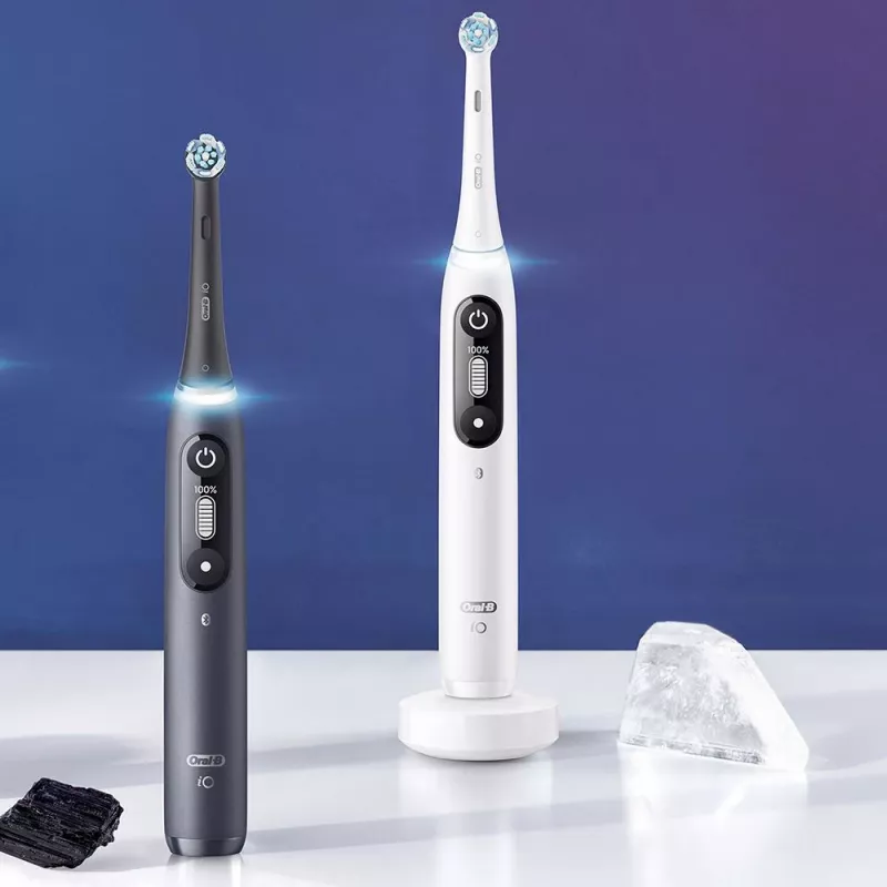 Oral-B iO elektrinis dantų šepetėlis Suaugusiesiems Rotacinis dantų šepetėlis Juoda