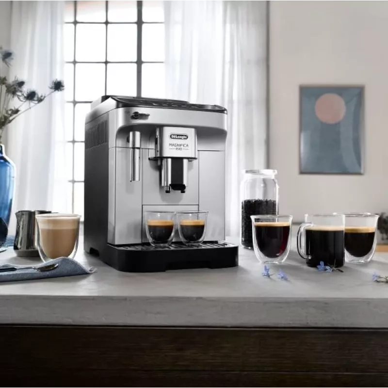 Kombinuotas espreso aparatas De’Longhi Magnifica ECAM290.31.SB — 1,8 L vandens talpa, 250 g pupelių talpykla, 15 barų, 2 puodeliai