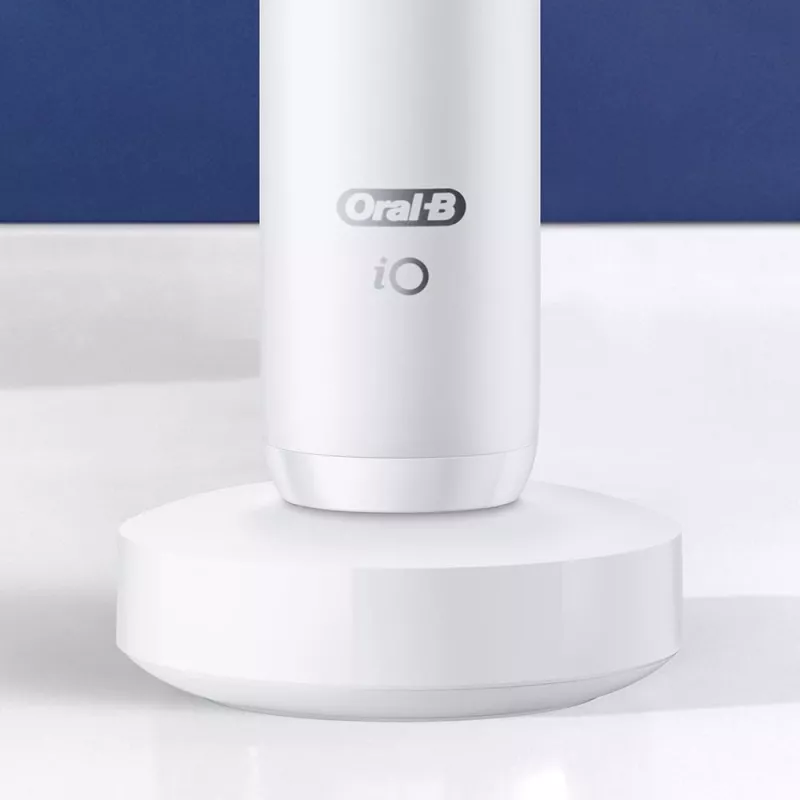 Oral-B iO 4210201363064 elektrinis dantų šepetėlis Suaugusiems Rotacinis dantų šepetėlis Baltas