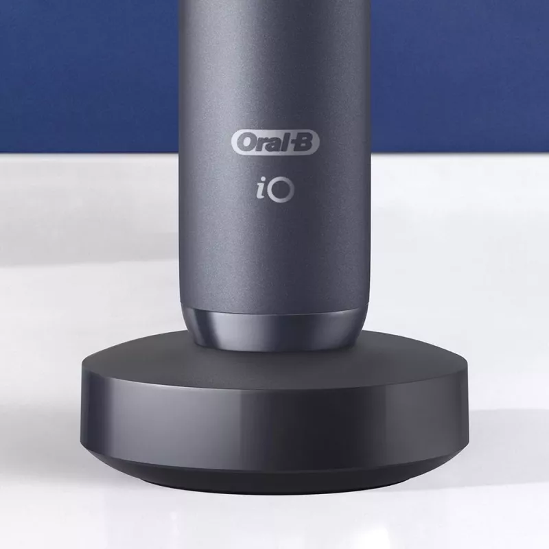 Oral-B iO elektrinis dantų šepetėlis Suaugusieji Rotacinis dantų šepetėlis Juoda