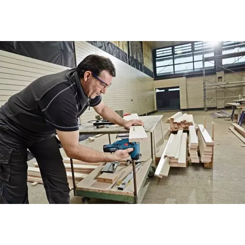 Bosch GST 10,8 V-LI akumuliatorinis siaurapjūklis 1,5 kg
