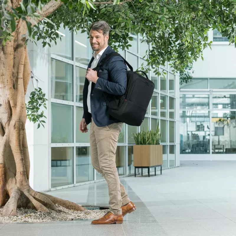 DICOTA Eco Backpack Plus Base - 13-15.6in Nešiojamojo kompiuterio dėklas - Juoda / 300d Rpet Poliesteris