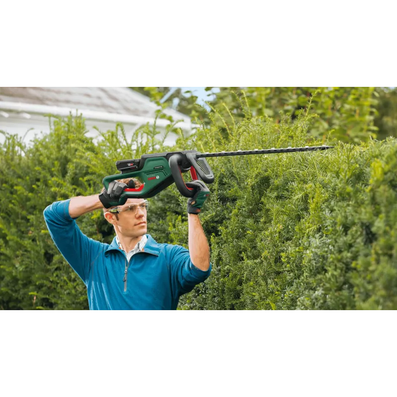 Bosch Universal HedgeCut 18V-50 vienpusis peilis 2,6 kg