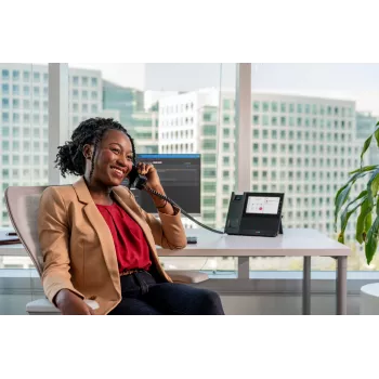 HP Poly CCX 600 verslo medijos telefonas su atviruoju SIP ir PoE palaikymu