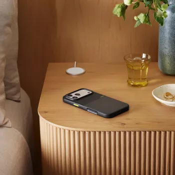 APPLE Beats iPhone 17 Pro Max - Tvirtas dėklas su „MagSafe“ ir kameros valdymu - Everest juoda