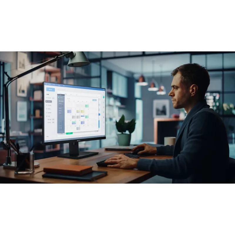 Philips 3000 serijos 32B1U3900/00 kompiuterio monitorius 80 cm (31,5 colio) 3840 x 2160 pikselių 4K Ultra HD LCD juodas