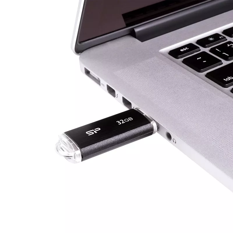 SILICON POWER Ultima U02 - 32 GB USB atmintinė - USB 2.0 - juoda