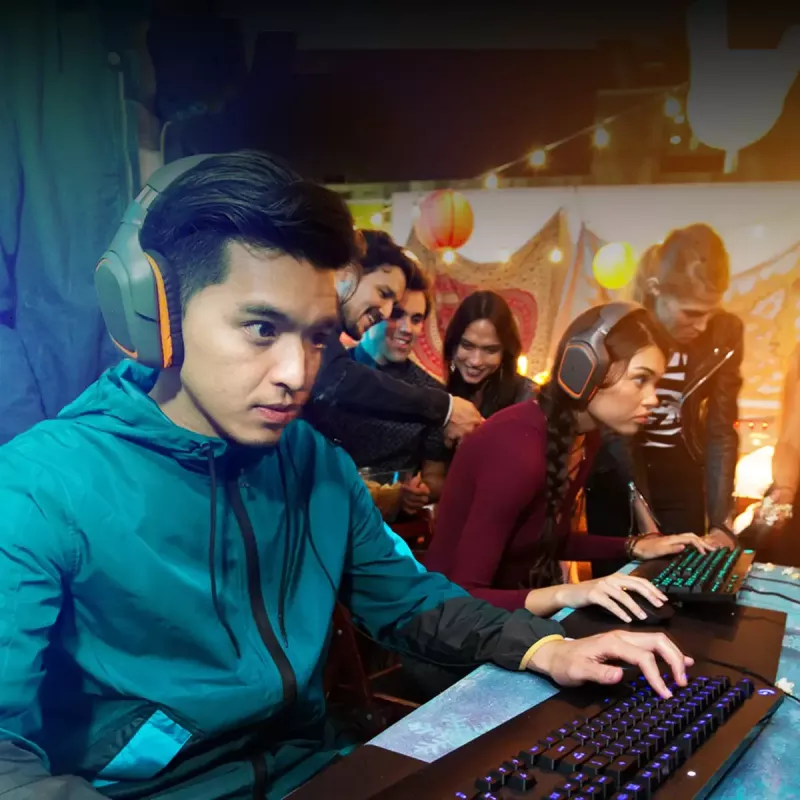 Žaidimų klaviatūra Logitech G G213 Prodigy Full-size RGB LED Wired