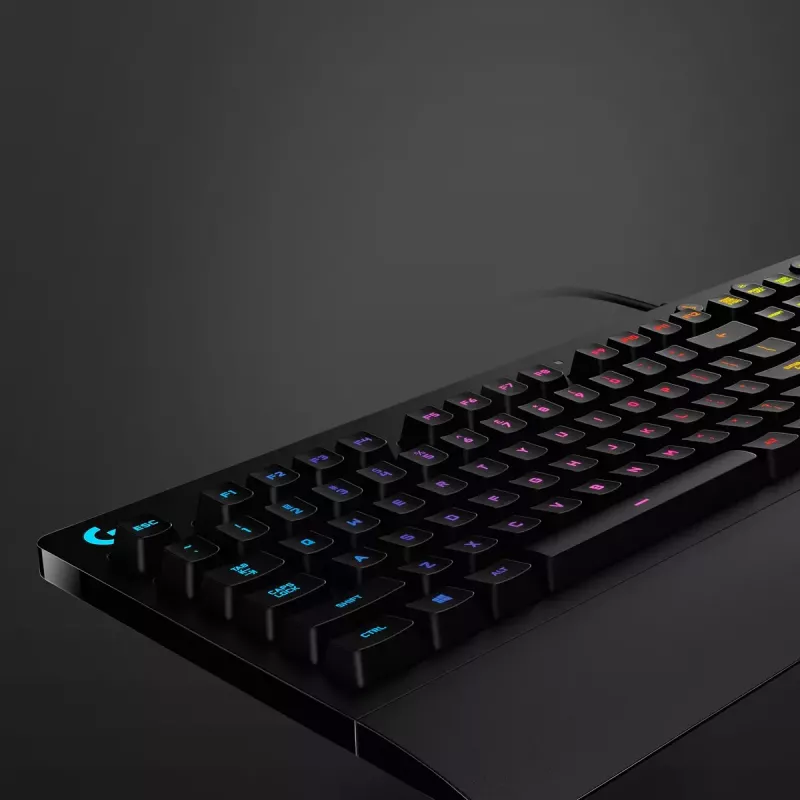 Žaidimų klaviatūra Logitech G G213 Prodigy Full-size RGB LED Wired