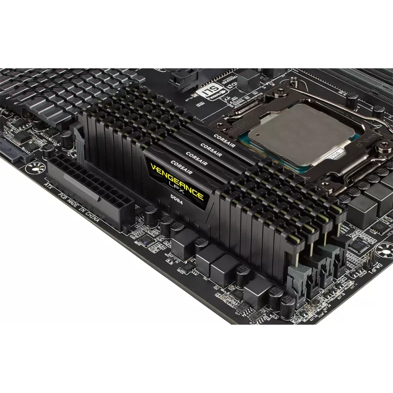 CORSAIR atmintis 16 GB DDR4 2400 MHz C16 Vengeance Low Profilex juoda