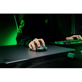 Razer Viper V3 Pro pelė, dešinei rankai, RF belaidis + USB Type-C, optinė, 35000 DPI