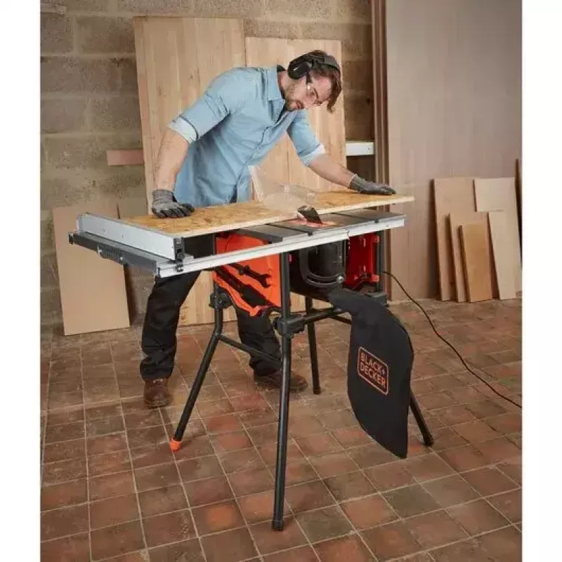 Stalo pjūklas Juoda & Decker BES720-QS — 1800 W, 25,4 cm diskas, 8,5 cm pjovimo gylis, pastatomas, stalo prailginimas