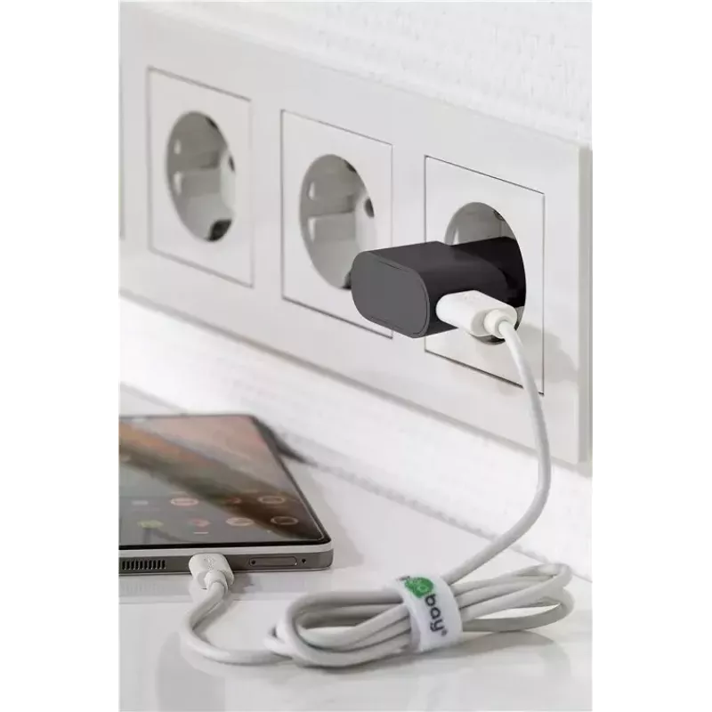 Vidinis įkroviklis GOOBAY 45298 – universalus USB 5V 1m, AC 100–240V, 5 W, juodas