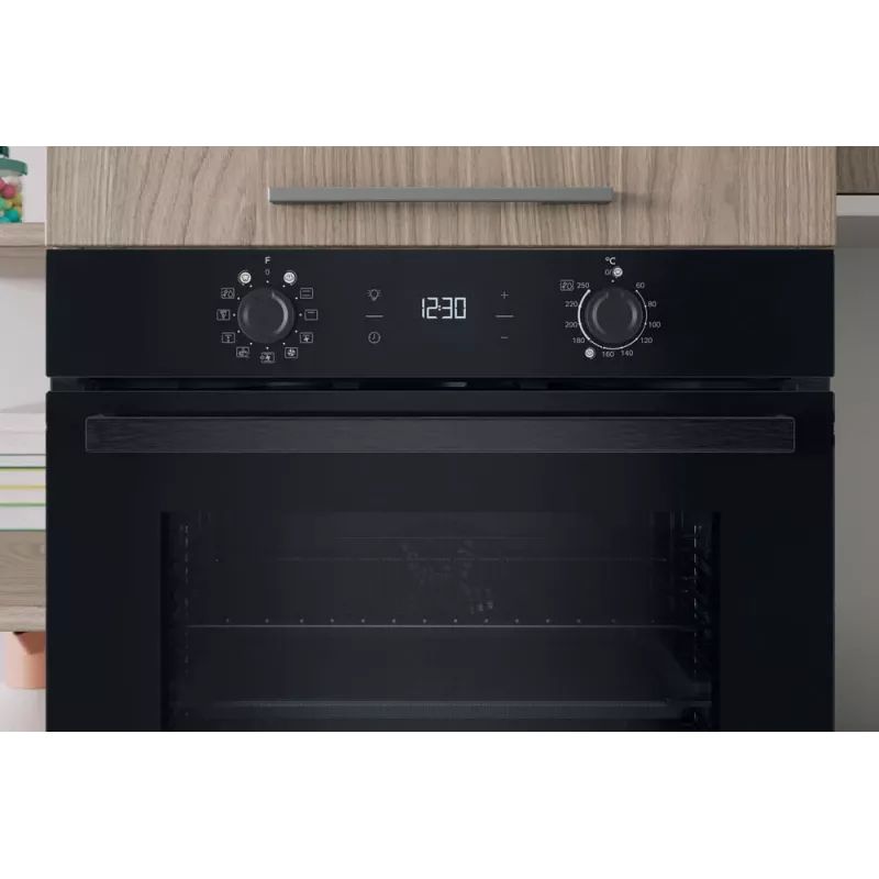 Įmontuojama elektrinė orkaitė INDESIT IO K58HS B — 71 l, hidrolizinis valymas, konvekcija, grilis, garai