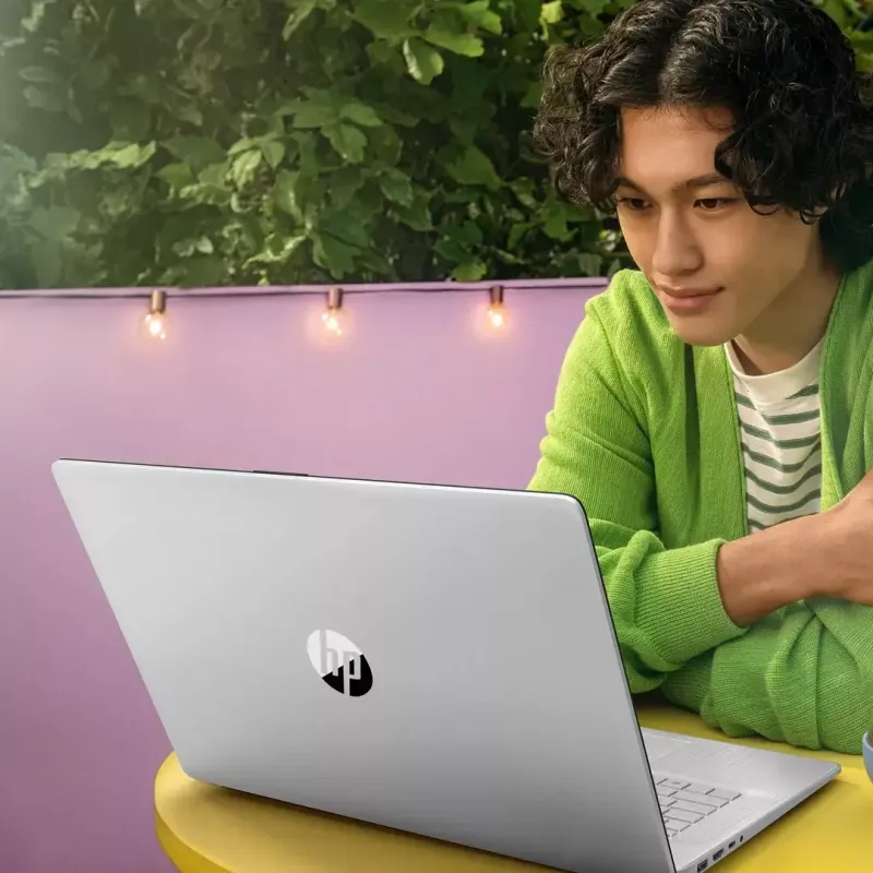 Nešiojamas kompiuteris HP 17-cp3114nw 17.3 col. Ryzen 7 7730U 16GB 512GB Win11Home