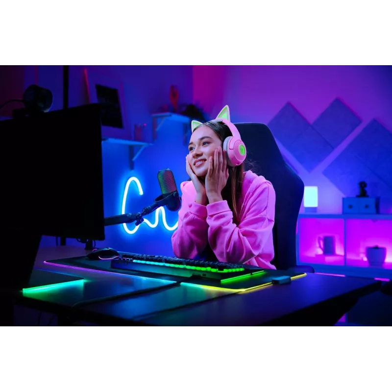 RAZER Seiren V3 Chroma stalo mikrofonas - juodas