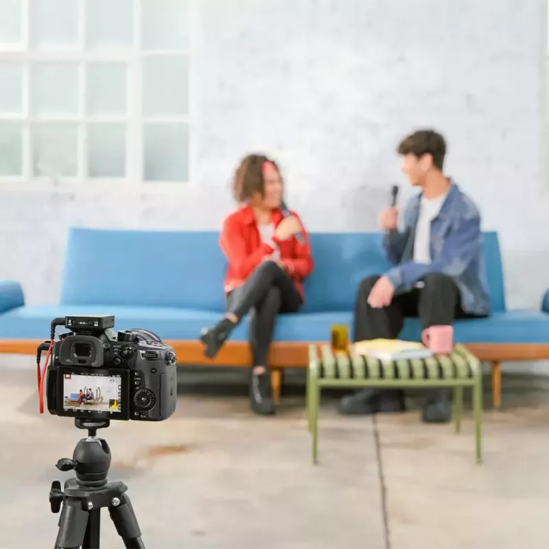 Rankinis kondensatorinis mikrofonas RØDE Interview Pro — visakryptis, 48 kHz/32 bitų, 32 GB, belaidis, iki 200 m, juodas
