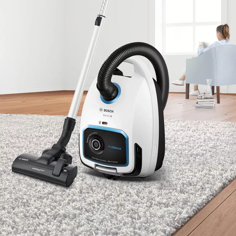 Cilindrinis dulkių siurblys Bosch Serie 6 BGB6SIL1 — 700 W, 4 L dulkių maišelis, HEPA 13, 12 m veikimo spindulys, baltas