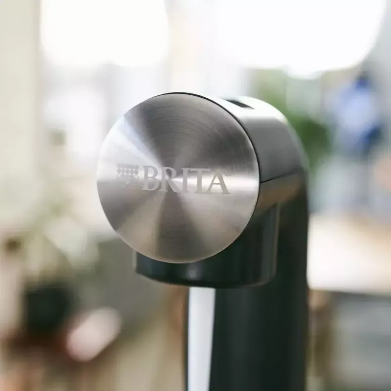 Sodos aparatas BRITA sodaONE Juoda Sidabrinė — saturatorius, 60 l našumas, be BPA, 450×129×240 mm