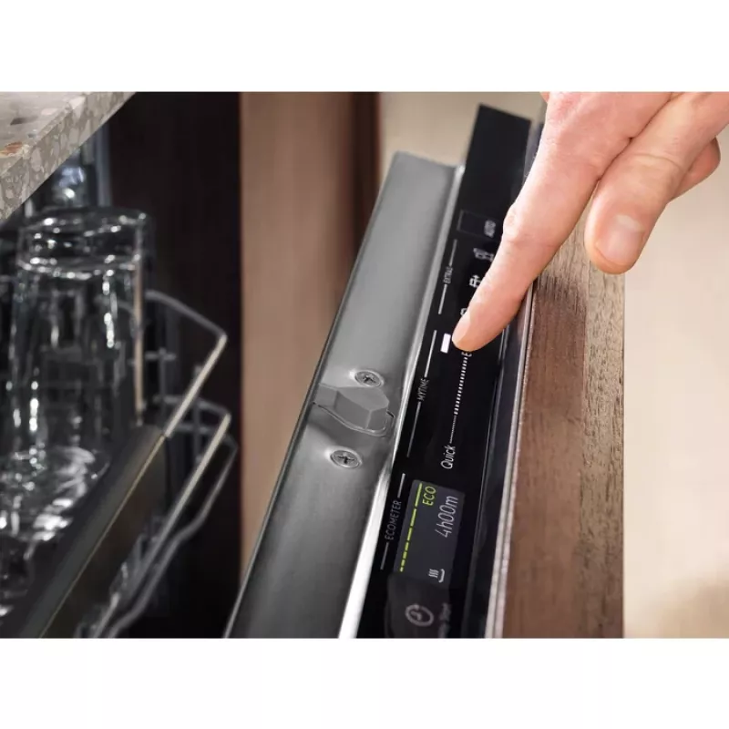 Visiškai įmontuojama indaplovė Electrolux QuickSelect 13 EEQ47210L — 13 serviravimo vietų, 60 cm, AirDry, 8 programos
