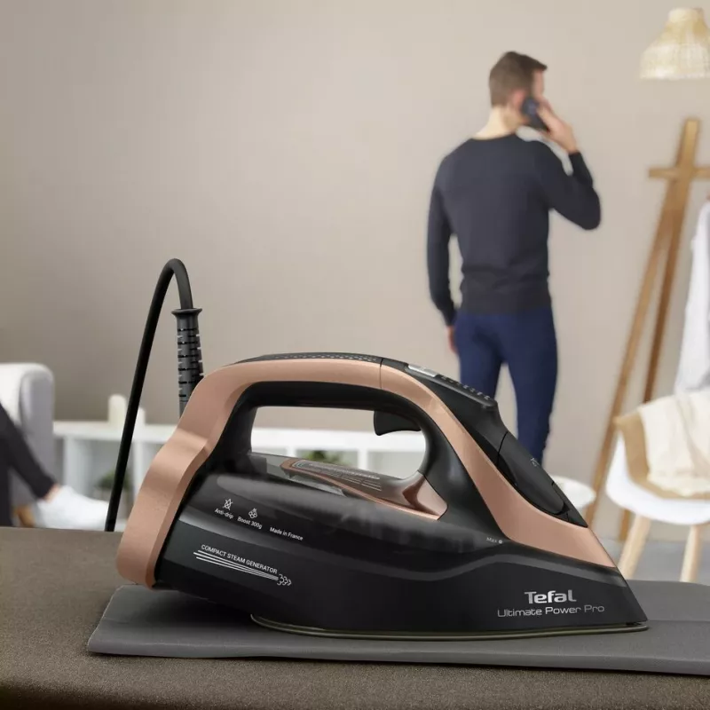 Tefal Ultimate Power Pro FV9E50 sausas ir garinis lygintuvas Durilium AirGlide Autoclean padas 3200 W juoda, varinė