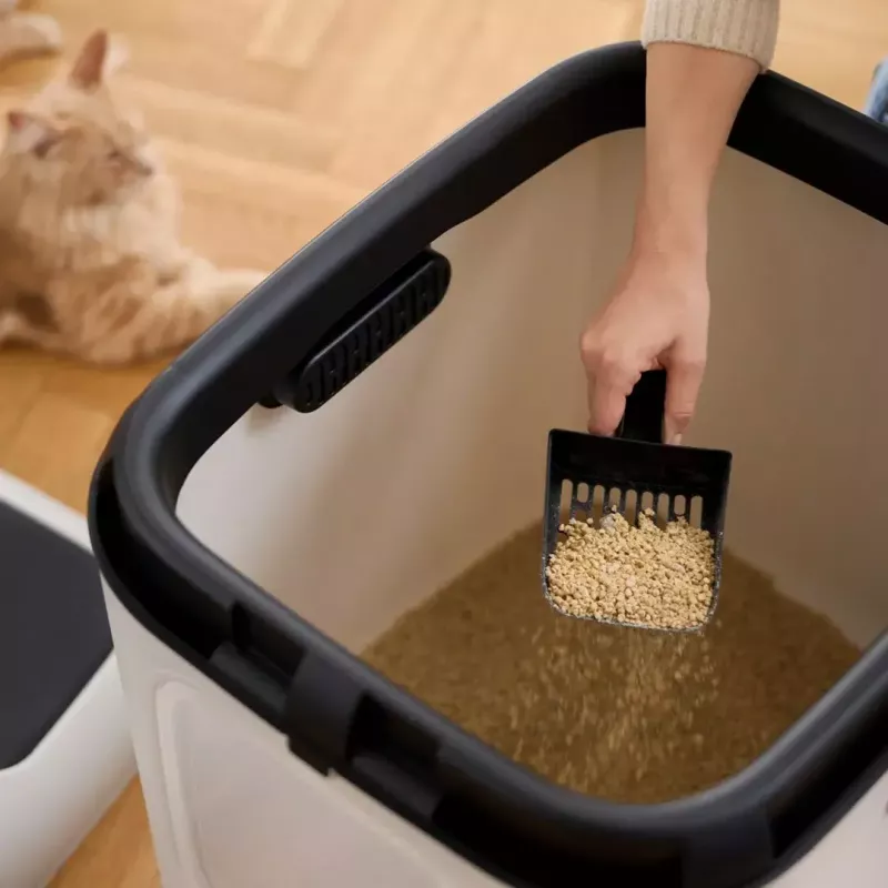 rotho Kačių tualetas Biala XL — didelis plastikinis kačių tualetas, baltas, 499×614×576 mm, anglies filtras, pakabinimo anga
