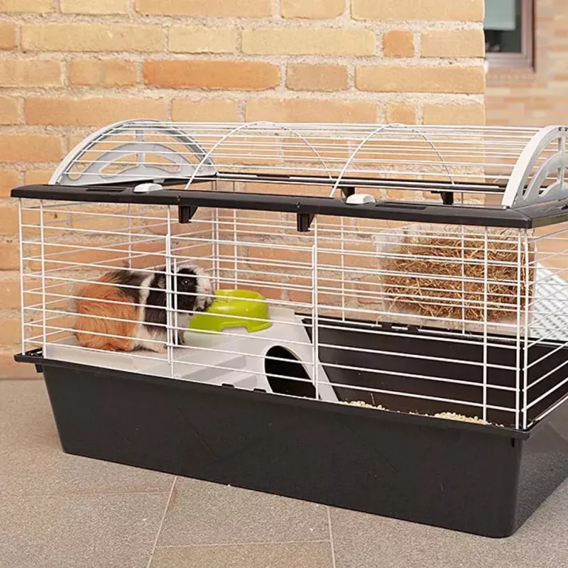 Narvelis FERPLAST Casita 80 jūrų kiaulytėms 780×480×500 mm, metalas ir plastikas, pilka/juoda-balta