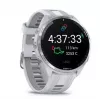 Išmanusis laikrodis GARMIN Forerunner 965 — 47 mm titano korpusas, 1,4 colio AMOLED, 32 GB, 23 dienų baterija, GPS/GLONASS/Galileo, baltas silikoninis dirželis