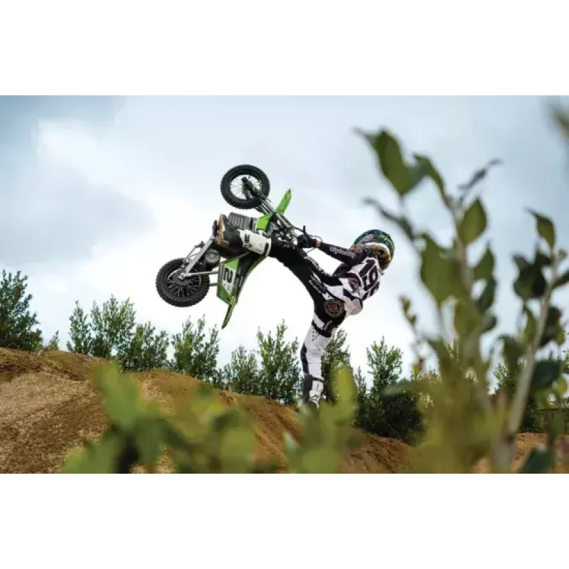 Elektrinis paspirtukas Razor Dirt Rocket SX350 McGrath — 24 V, 22 km/h, 12 colių ratai, vienvietis, juodas